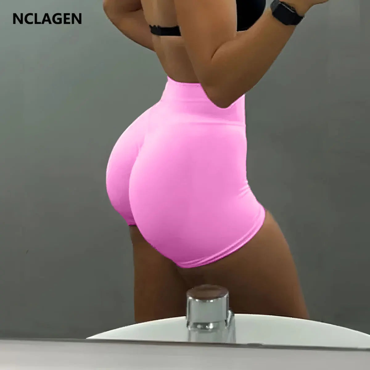 Seamless 4.5" Gym Shorts – Scrunch Butt High-Waist Fitness Shorts